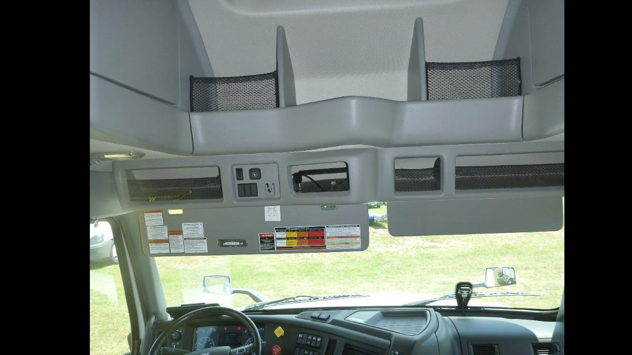 2023 Volvo VNL 760 . Diesel