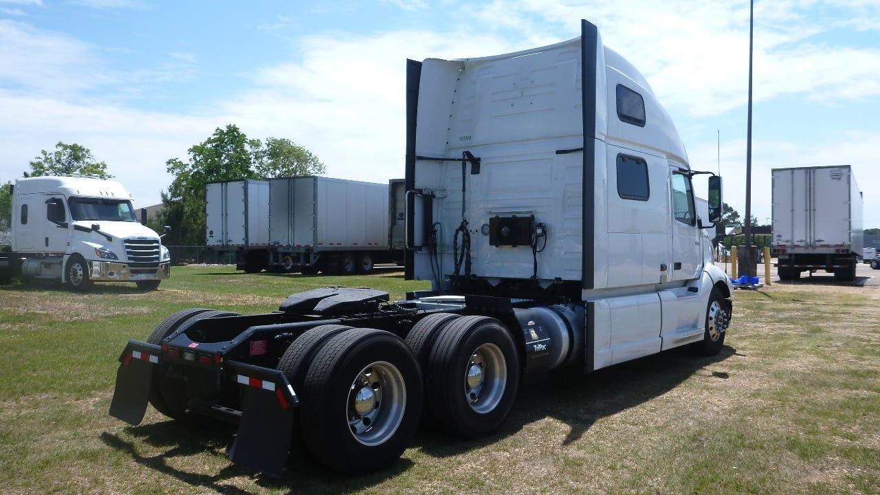 2023 Volvo VNL 760 . Diesel