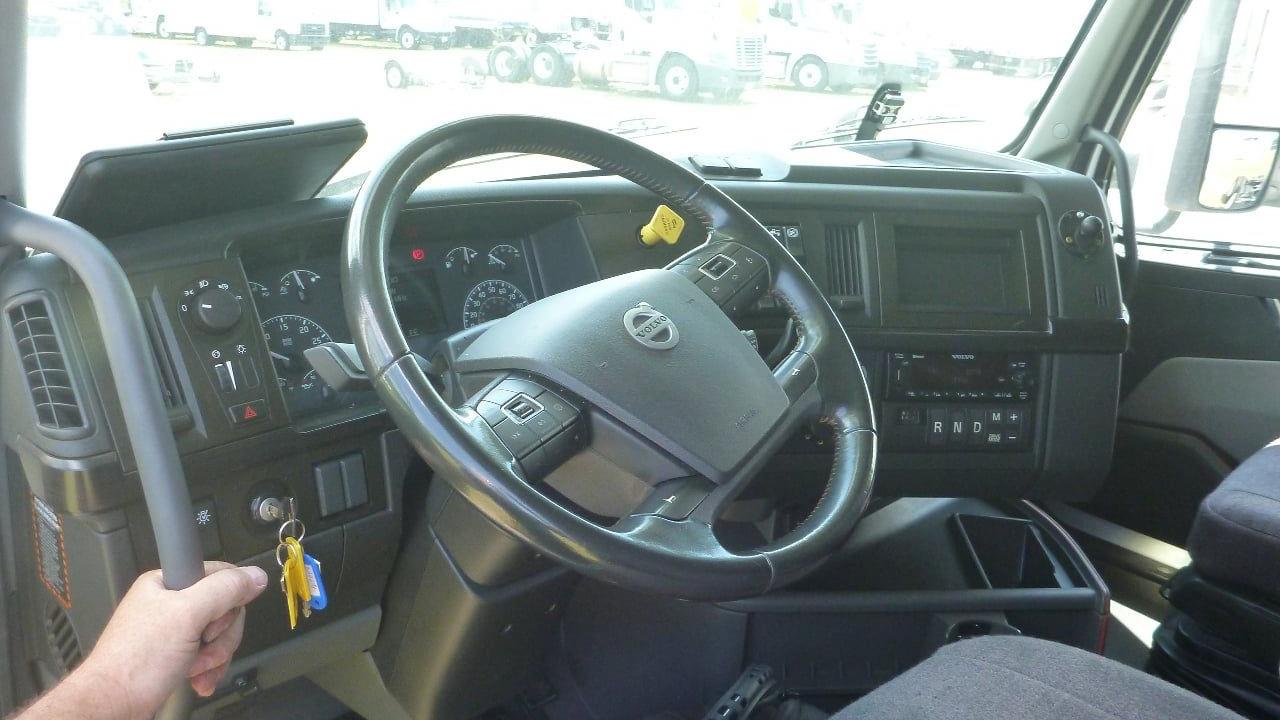 2023 Volvo VNL 760 . Diesel