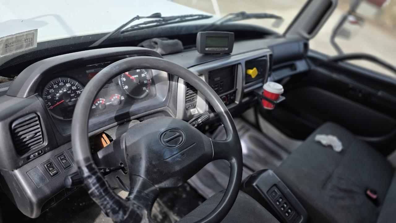 2016 Hino 338  Reefer Diesel