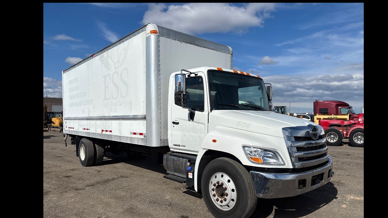 2016 Hino 338  Box Truck Diesel