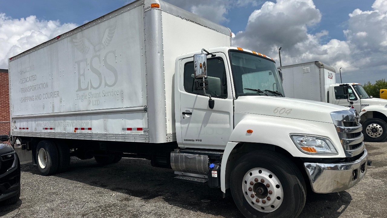 2016 Hino 338  Box Truck Diesel