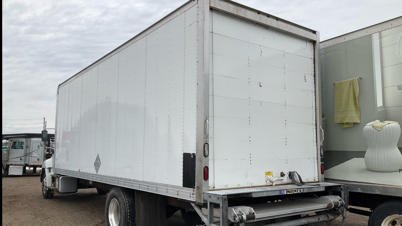 2018 Hino 338  Box Truck Diesel