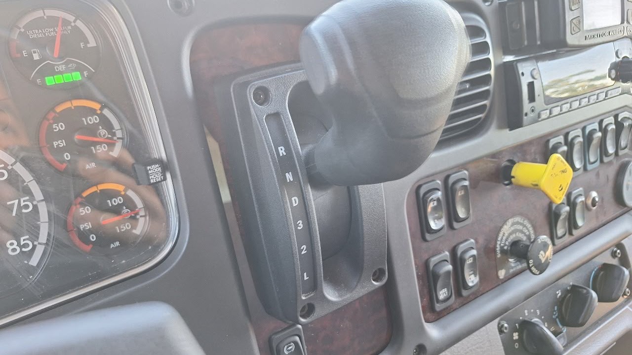 2020 Freightliner M2 106 Reefer Diesel
