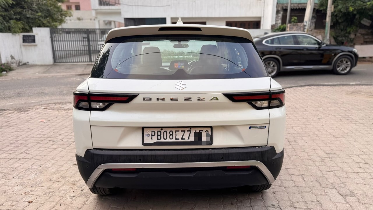 Used 2022 Maruti Suzuki BREZZA Smart Hybrid VXI PETROL/HYBRID
