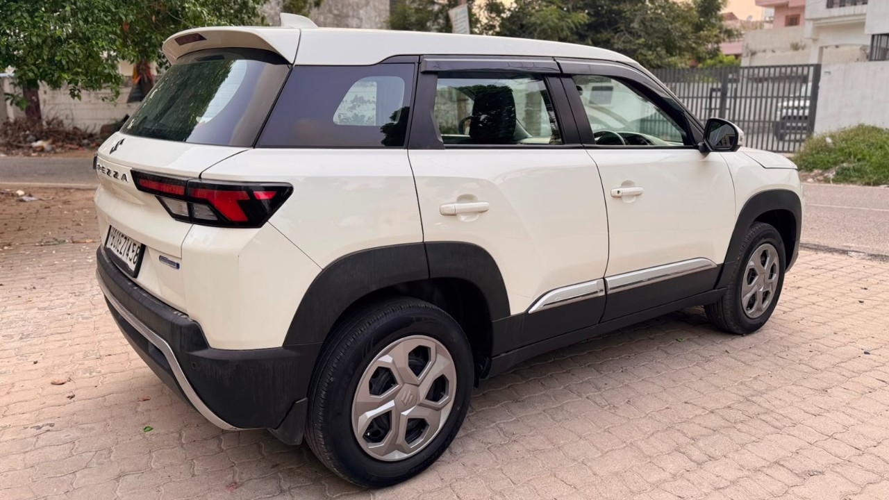 Used 2022 Maruti Suzuki BREZZA Smart Hybrid VXI PETROL/HYBRID