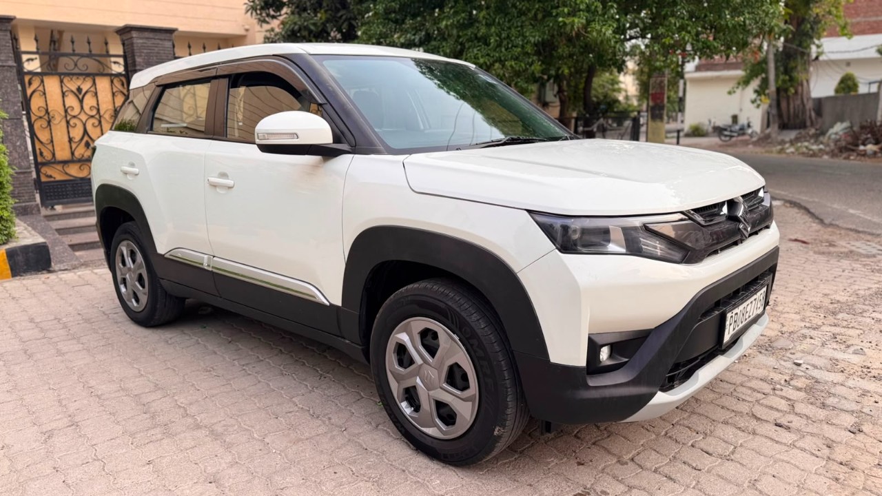 Used 2022 Maruti Suzuki BREZZA Smart Hybrid VXI PETROL/HYBRID