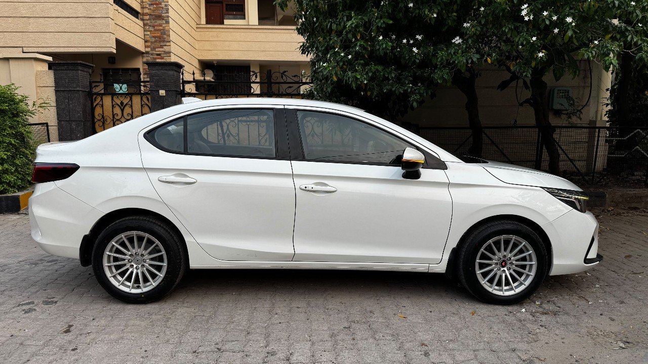 Used 2021 Honda City 5th Gen V MT (i-VTEC) Petrol