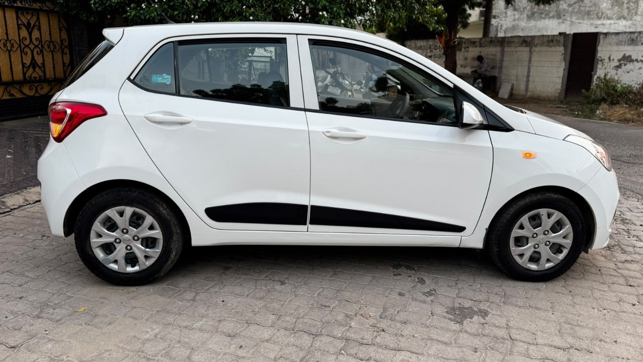 Used 2015 Hyundai Grand i10 Magna 1.2 Petrol