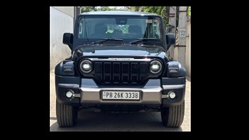 2025 Mahindra Thar ROX AX5L Diesel