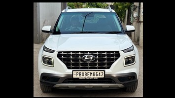 2020 Hyundai Venue SX(O)1.4 Diesel
