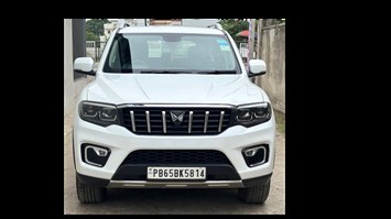 2025 Mahindra Scorpio N Z8S- Petrol