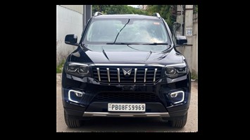 2025 Mahindra SCORPION Z8 SELECT  Diesel