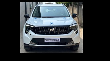 2026 Mahindra XUV 7XO  AX Diesel
