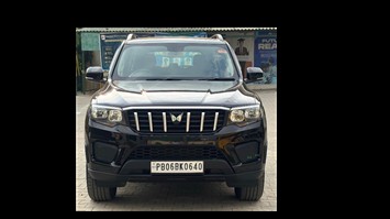 2025 Mahindra Scorpio N Z4  Petrol