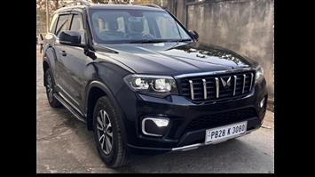 2025 Mahindra Scorpio N Z8 SELECT  Diesel