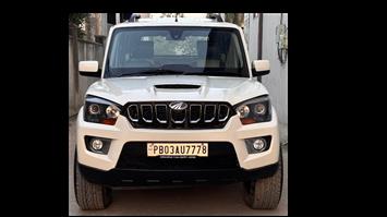 2017 Mahindra Scorpio s6+ Diesel