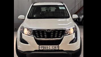 2018 XUV 500 W9 W9 Diesel